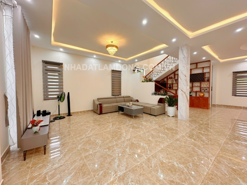 Bán Biệt Thự Sân Vườn 1,2 Hecta Tại Mê Linh Đà Lạt