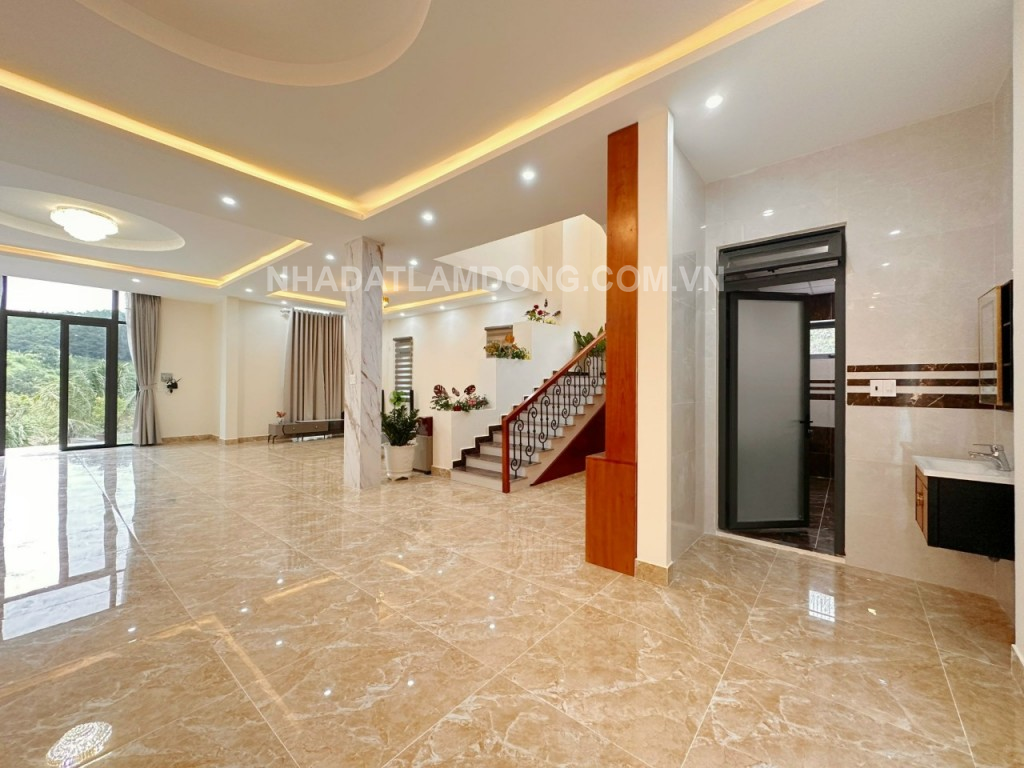Bán Biệt Thự Sân Vườn 1,2 Hecta Tại Mê Linh Đà Lạt