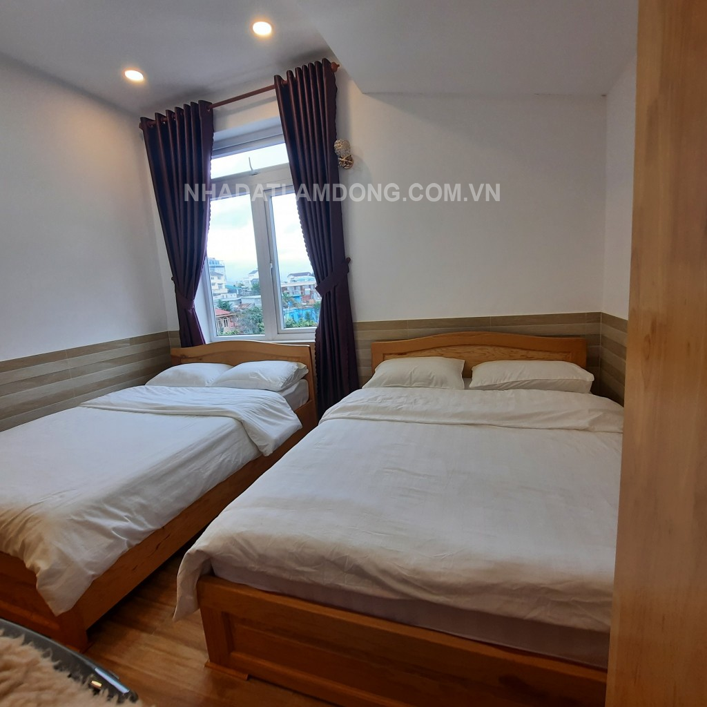 Bán khách sạn 2 mặt tiền đường Hoàng Văn Thụ, P5, TP Đà Lạt