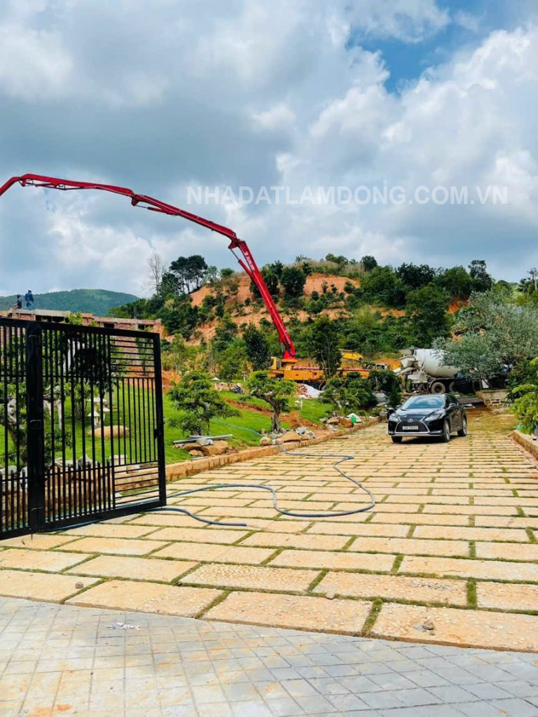 BÁN LÔ ĐẤT LỚN 2 MẶT TIỀN XÃ MÊ LINH- NAM BAN