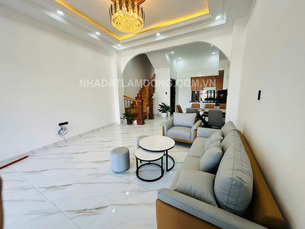 Bán nhà Đường Mai Hắc Đế ngay trung tâm Thành Phố Đà Lạt
