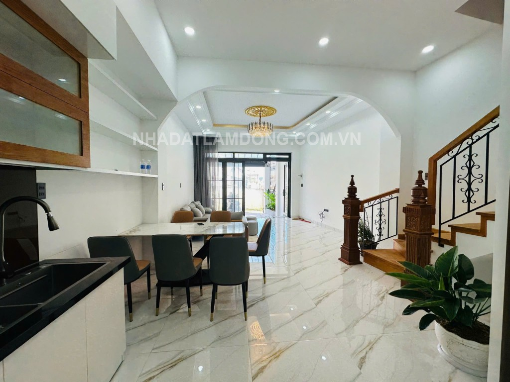 Bán nhà Đường Mai Hắc Đế ngay trung tâm Thành Phố Đà Lạt