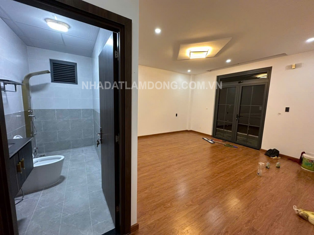 Bán nhà Đường Mai Hắc Đế ngay trung tâm Thành Phố Đà Lạt