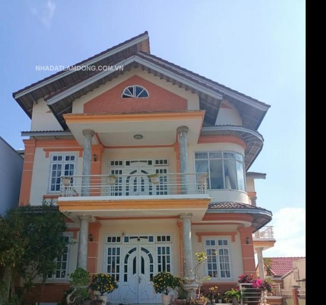Bán villa View đồi thông, đường Hoàng Hoa Thám, phường 10, TP Đà Lạt